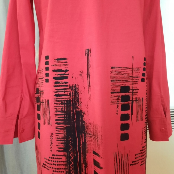 Beautiful red long button down shirt - Picture 8 of 12